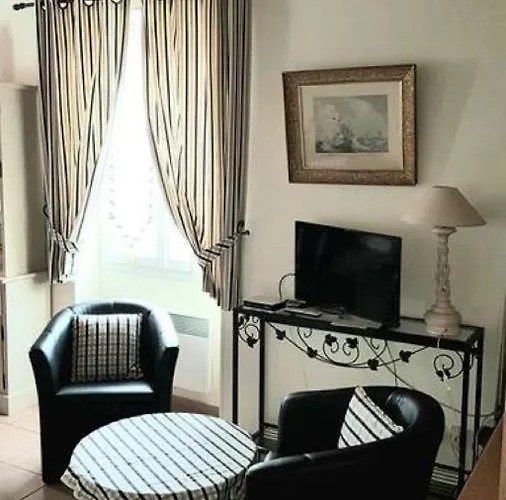 Maison Des Lys ז'ונזאק